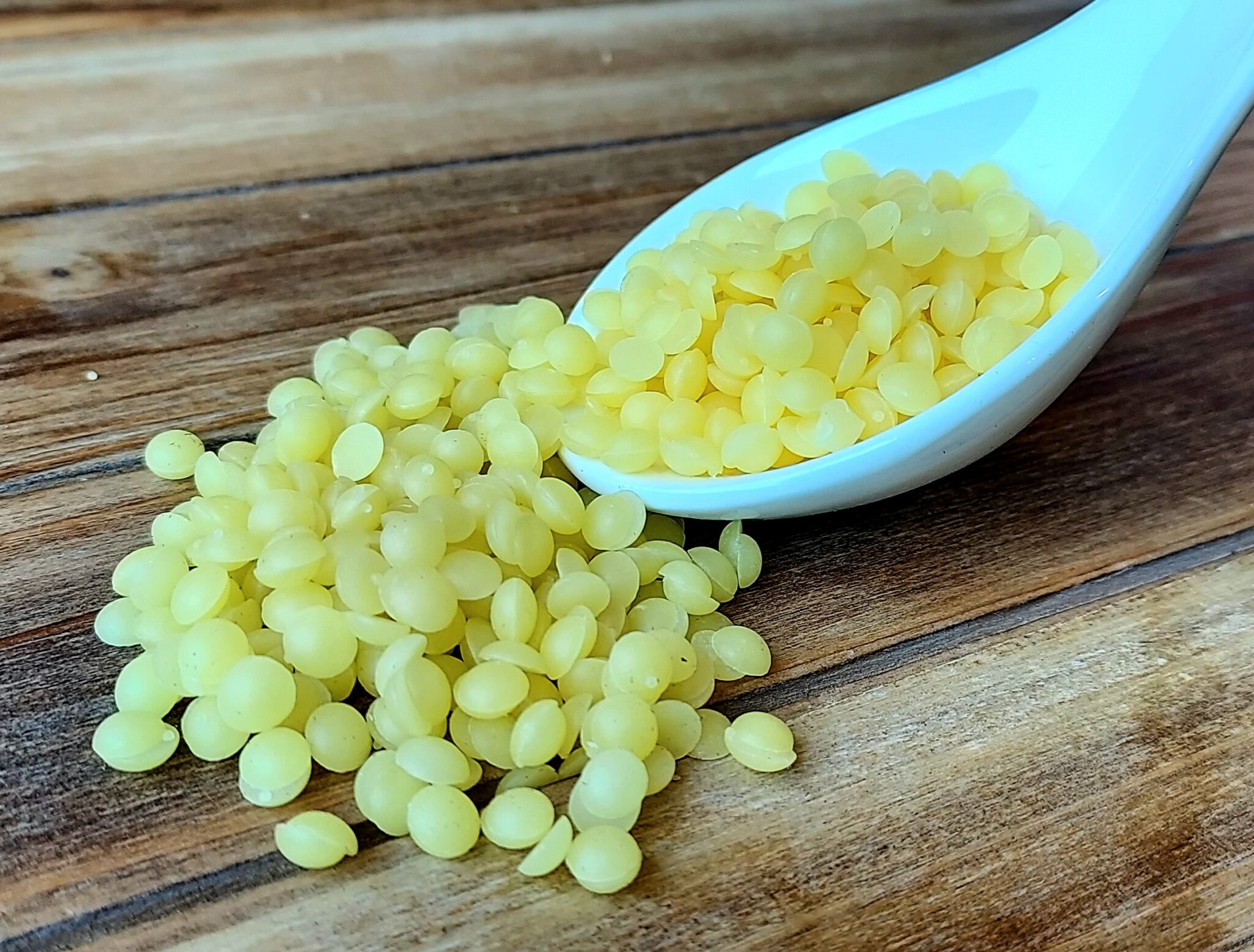 Beeswax Pastilles Yellow